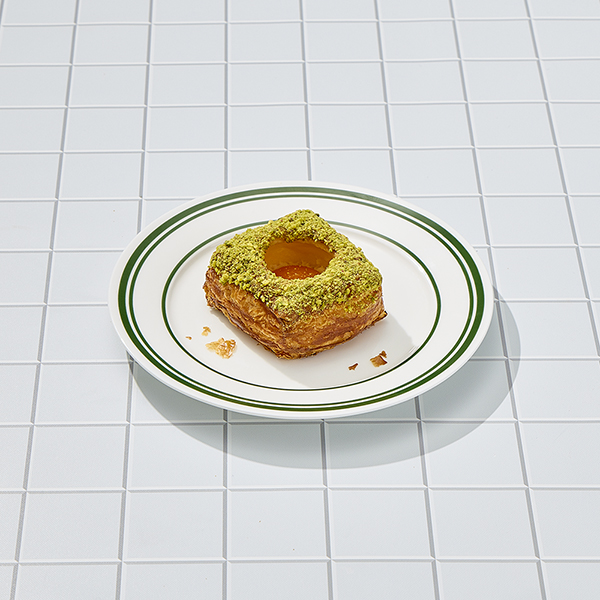 Sonoma Mini Pistachio Pastry